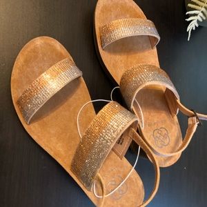 Daisy Fuentes Sandals